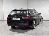 Minituur van BMW 330e Touring G21 292pk 2021 (Origineel-NL + 1e Eigenaar), K-451-VL