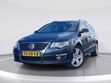 Minituur van Volkswagen Passat Variant 3.2 V6 Highline 4Motion 2007 | 93-XB-KR