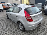 Miniaturansicht von HYUNDAI - 2010 - I30 - Auto