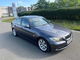 Miniaturansicht von BMW - 2005 - 330 I - PKW