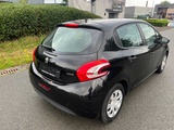 Miniaturansicht von PEUGEOT - 2013 - 208 - PKW