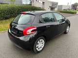 Miniaturansicht von PEUGEOT - 2013 - 208 - PKW