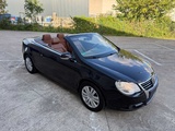 Miniaturansicht von VOLKSWAGEN - 2008 - EOS - CABRIO - Auto