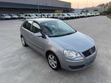 Miniaturansicht von VOLKSWAGEN - 2008 - POLO - Auto