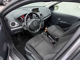 Miniaturansicht von RENAULT - 2012 - CLIO - Auto