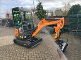 Minituur van Cougar - 2025 - XT-18U - Minigraafmachine met Kubota motor D902