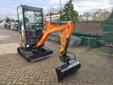 Minituur van Cougar - 2025 - XT-18U - Minigraafmachine met Kubota motor D902