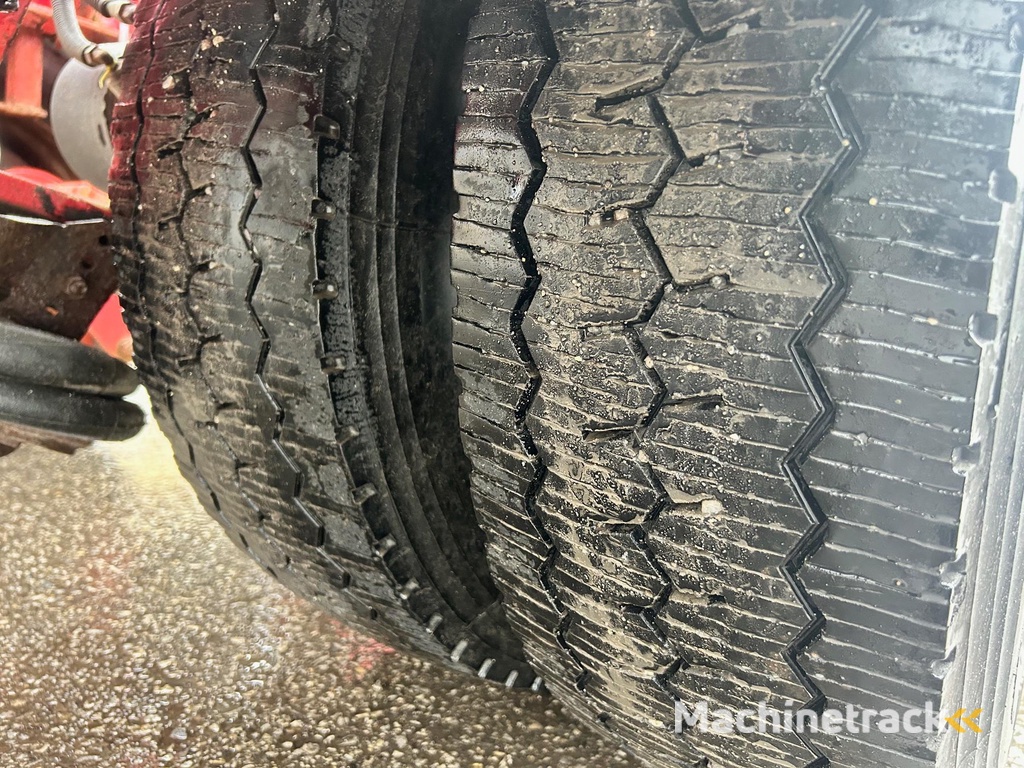 Nor Slep SL-28 3-axle