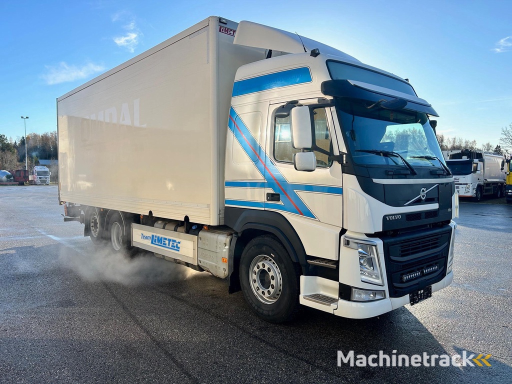 Volvo FM330 6X2*4 EURO6 + SIDE OPENING + BOX HEATING