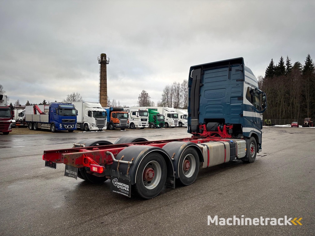 Volvo FH750 6x4 EURO6 + RETARDER + PTO + 9T FRONT AXLE