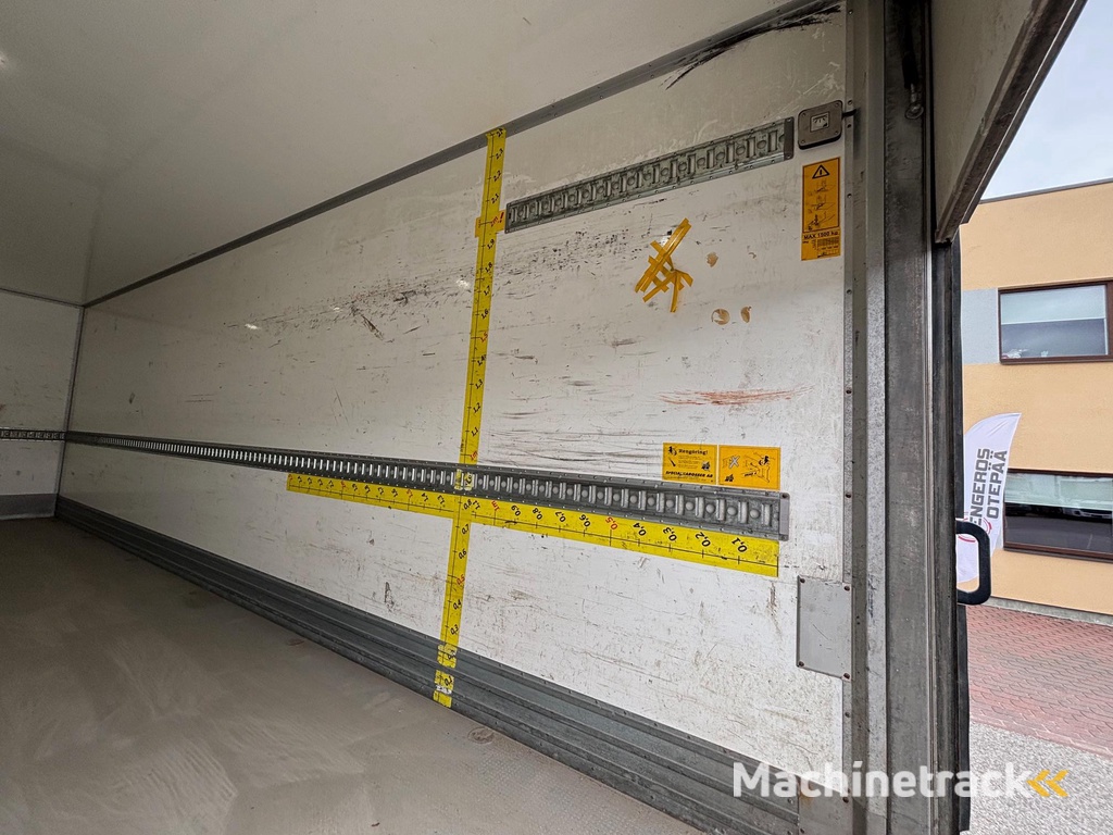 Volvo FL250 + SIDE OPENING 18T