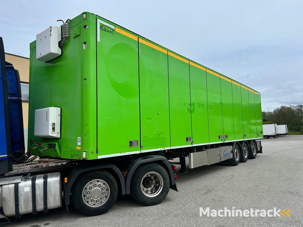 Ekeri SIDE OPENING + LAST AXLE STEERING + BOX HEATING