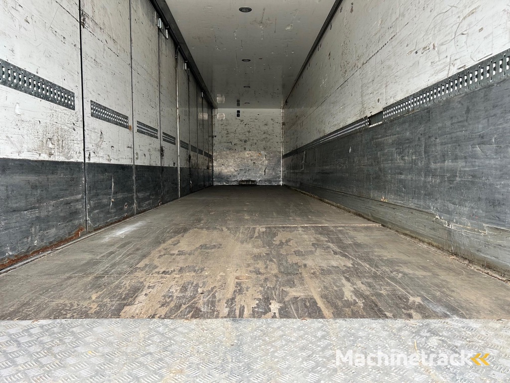 Ekeri SIDE OPENING + LAST AXLE STEERING + BOX HEATING