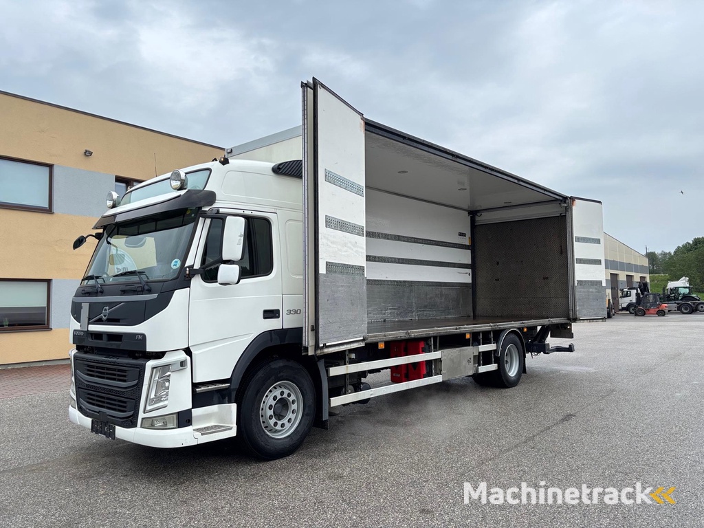 Volvo FM330 SIDE OPENING