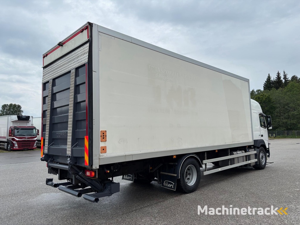 Volvo FM330 SIDE OPENING