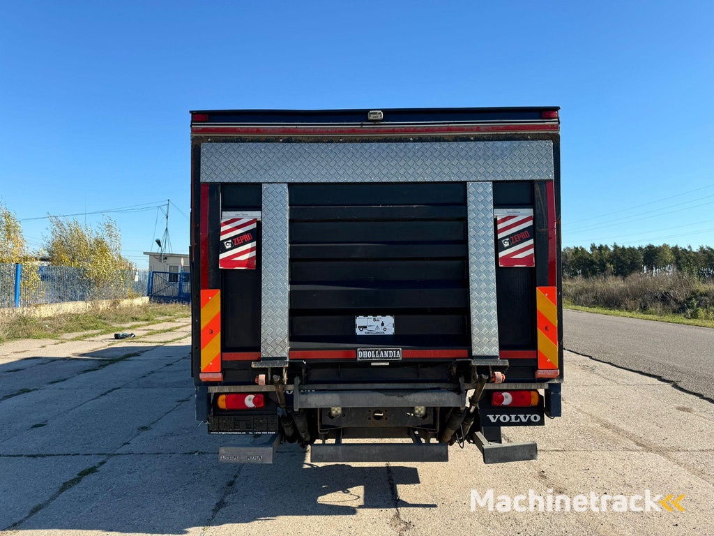 Volvo FL240 LIFTING BOX