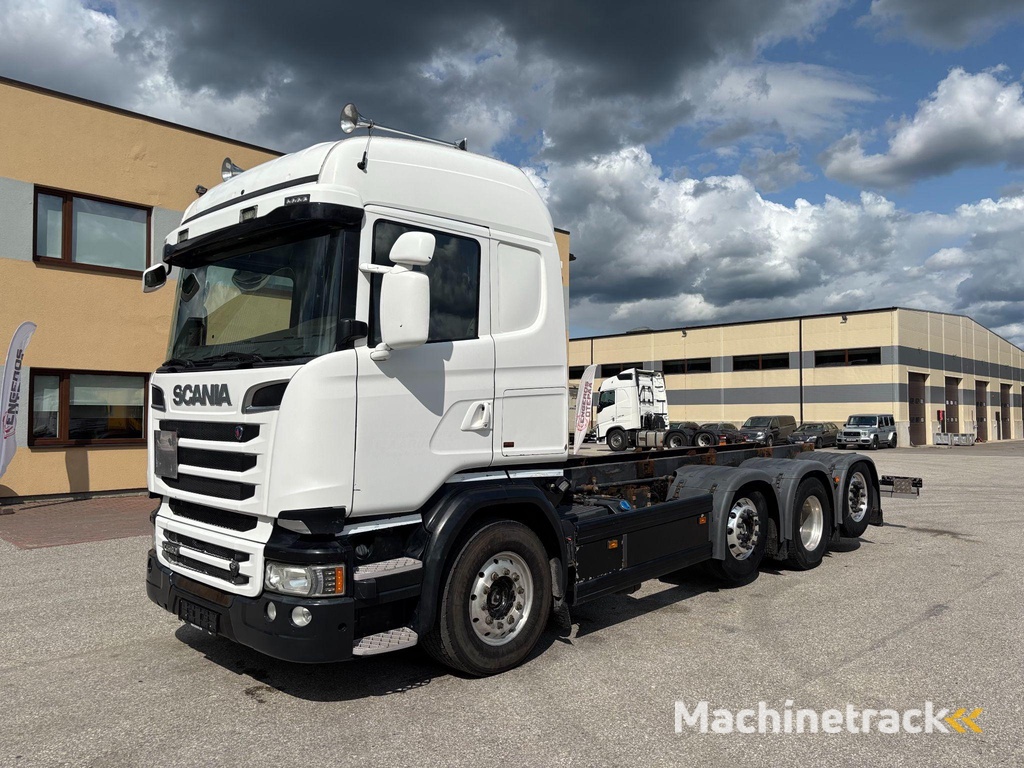 Scania R580 8X2*6 + RETARDER + PTO + ADR