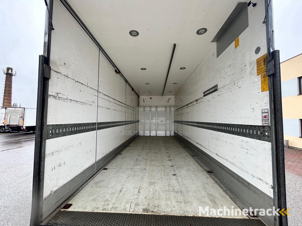 Volvo FM330  4X2 EURO6 + SIDE OPENING