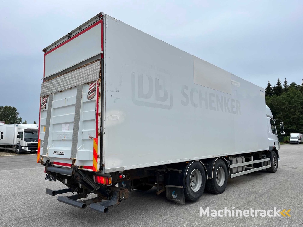 DAF CF75.360  6x2 EURO 5 + BOX HEATING + SIDE OPENING + LIFT ZEPRO