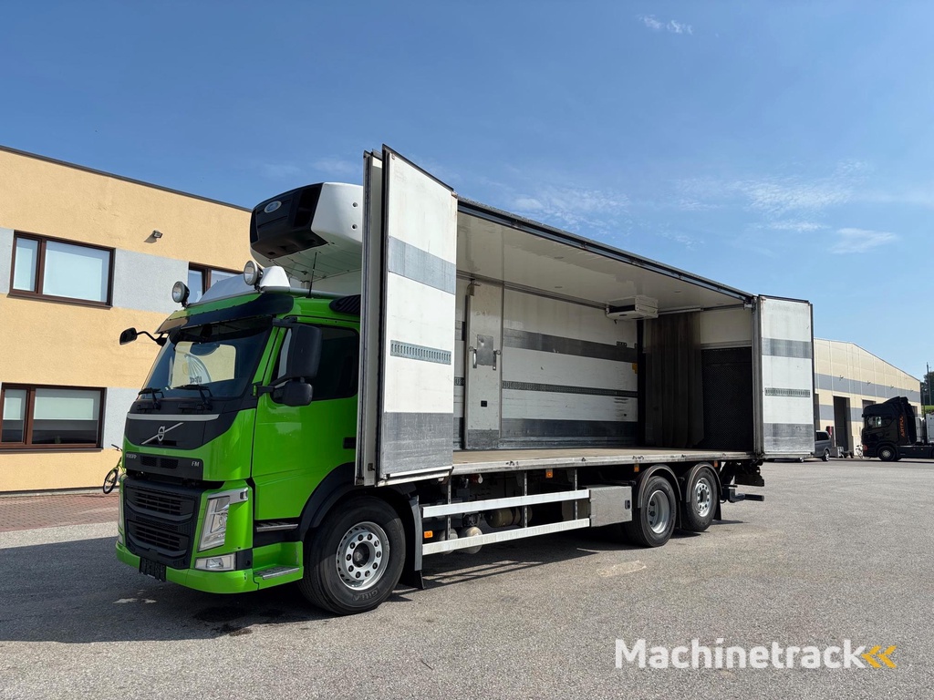 Volvo FM370 + SIDE OPENING + CARRIER SUPRA 1150