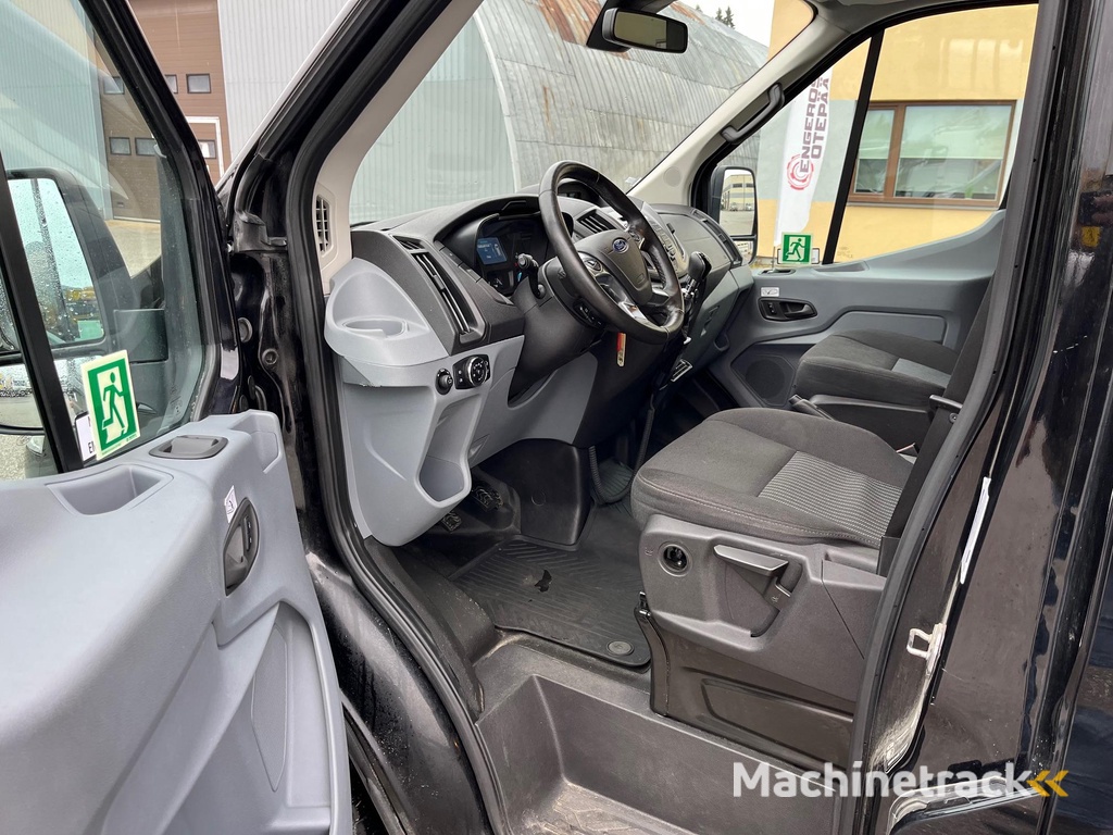 Ford Transit  ONLY 136 000km