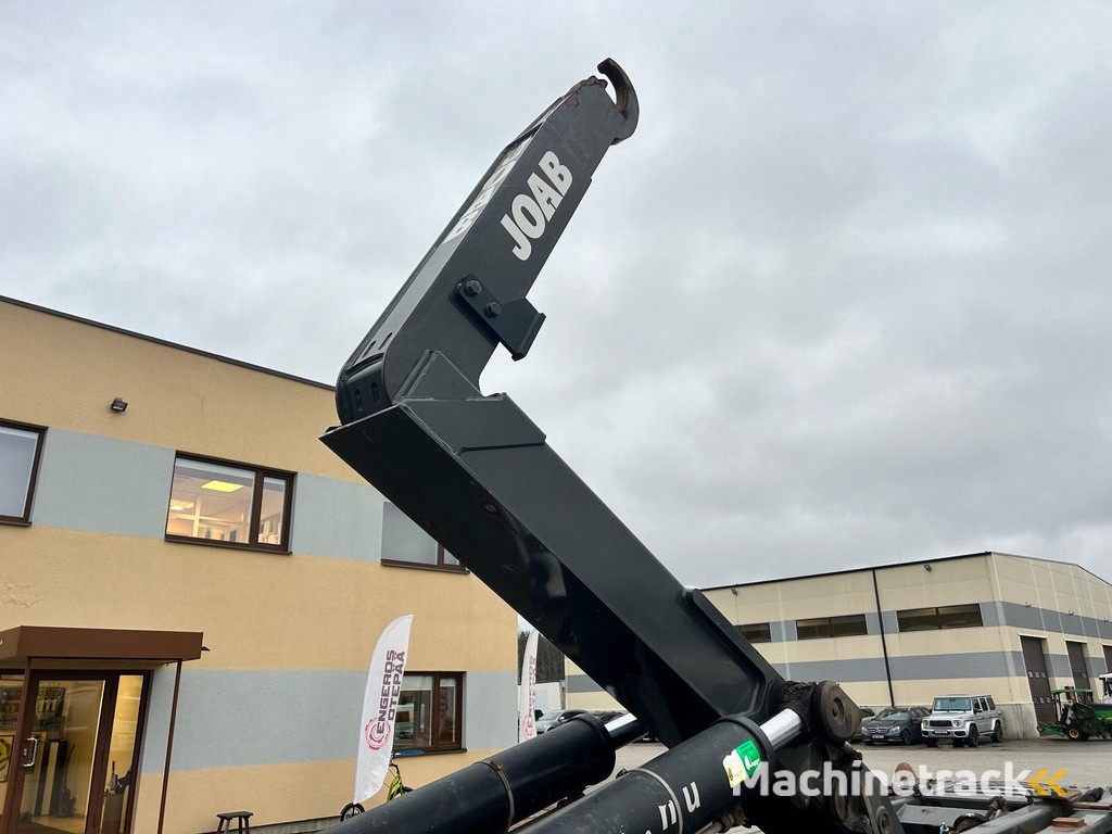 Volvo FM500 6X2 EURO5 + HOOKLIFT + SKIP LOADER