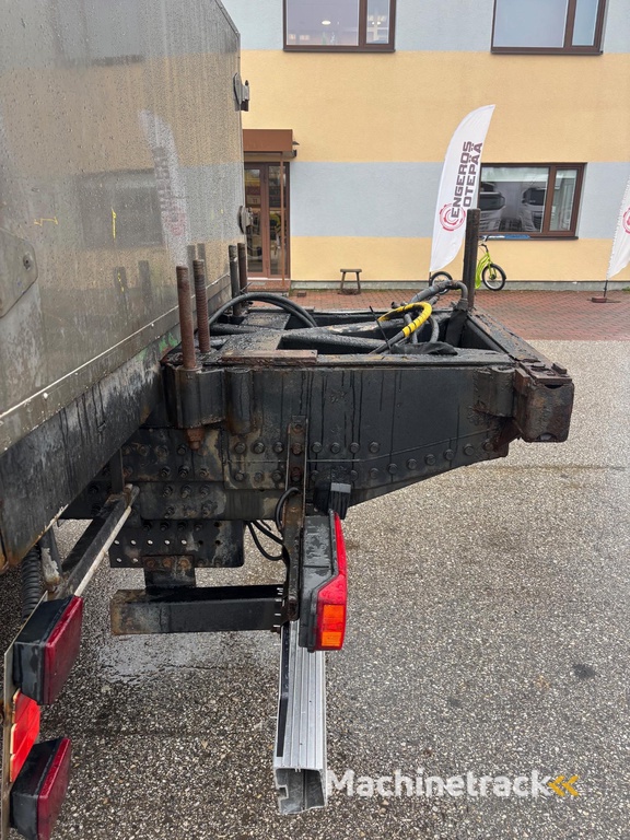 Volvo FH 6X2 + Pump + Crane readyness