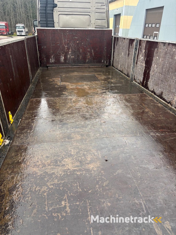 Volvo FH 6X2 + Pump + Crane readyness