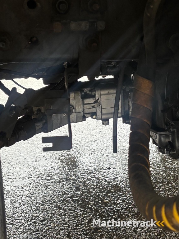 Volvo FH 6X2 + Pump + Crane readyness