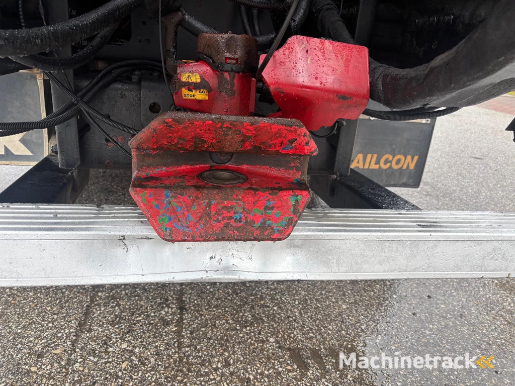 Volvo FH 6X2 + Pump + Crane readyness