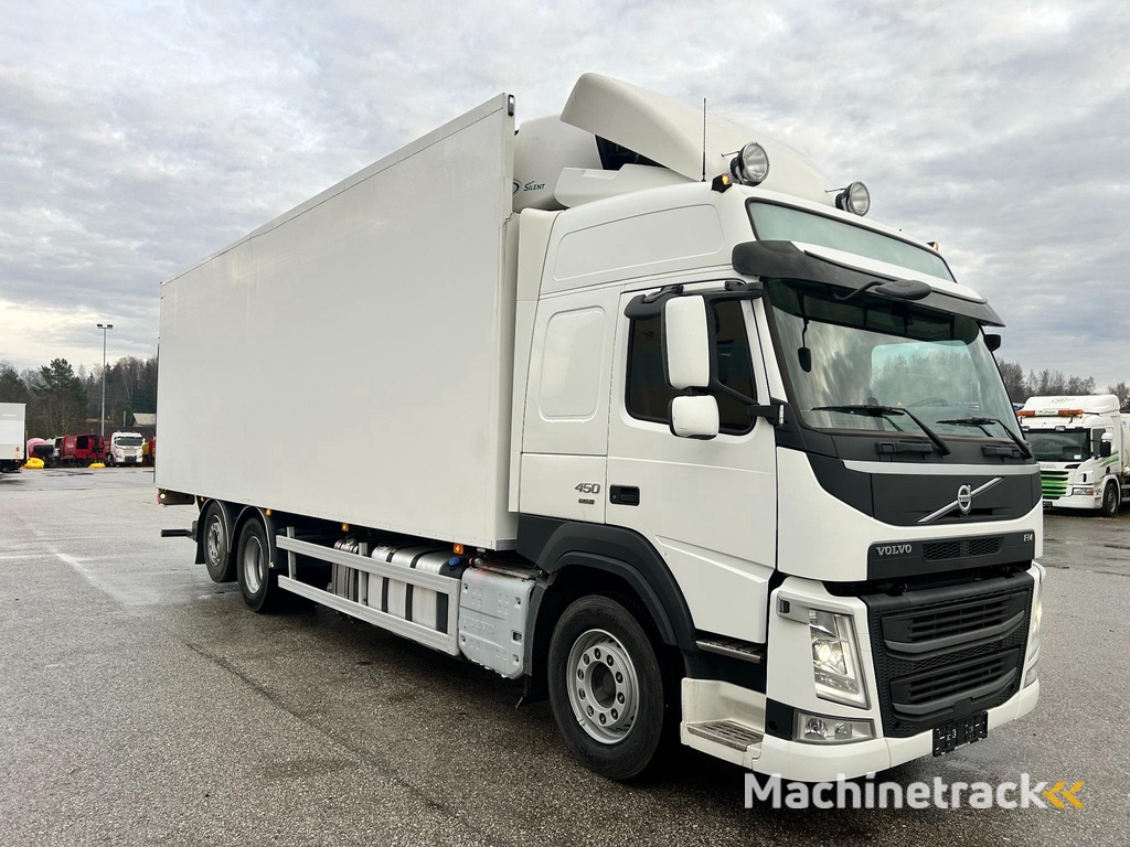 Volvo FM450 6X2*4 EURO6 + CARRIER SUPRA 1250MT