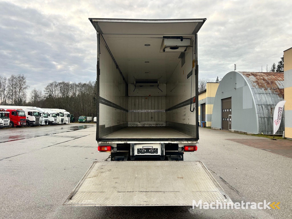 Volvo FM450 6X2*4 EURO6 + CARRIER SUPRA 1250MT