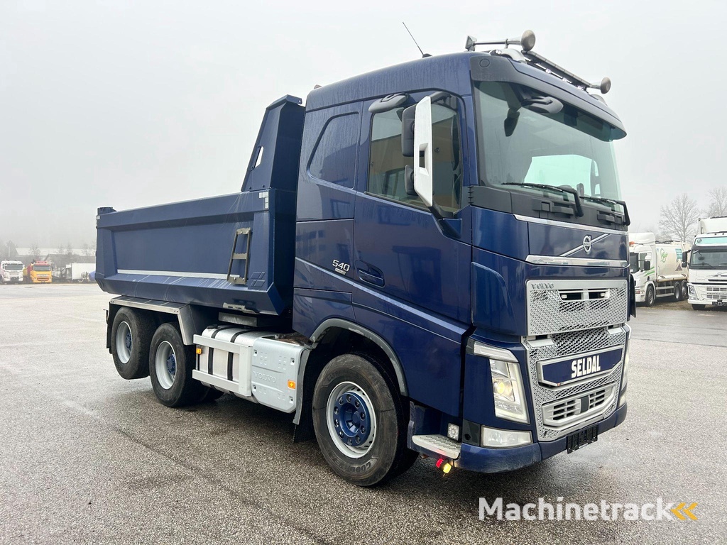 Volvo FH540 6X4 EURO6 + RETARDER + LIFTING AXLE