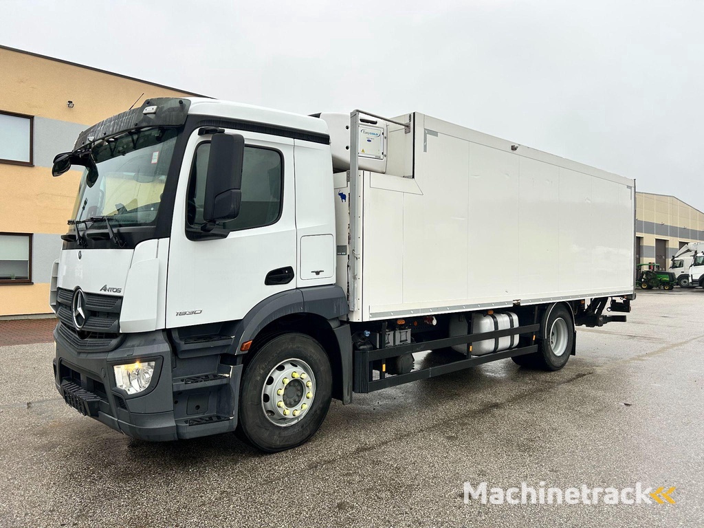 Mercedes-Benz ANTOS 1830 4X2 EURO6 + CARRIER SUPRA 750