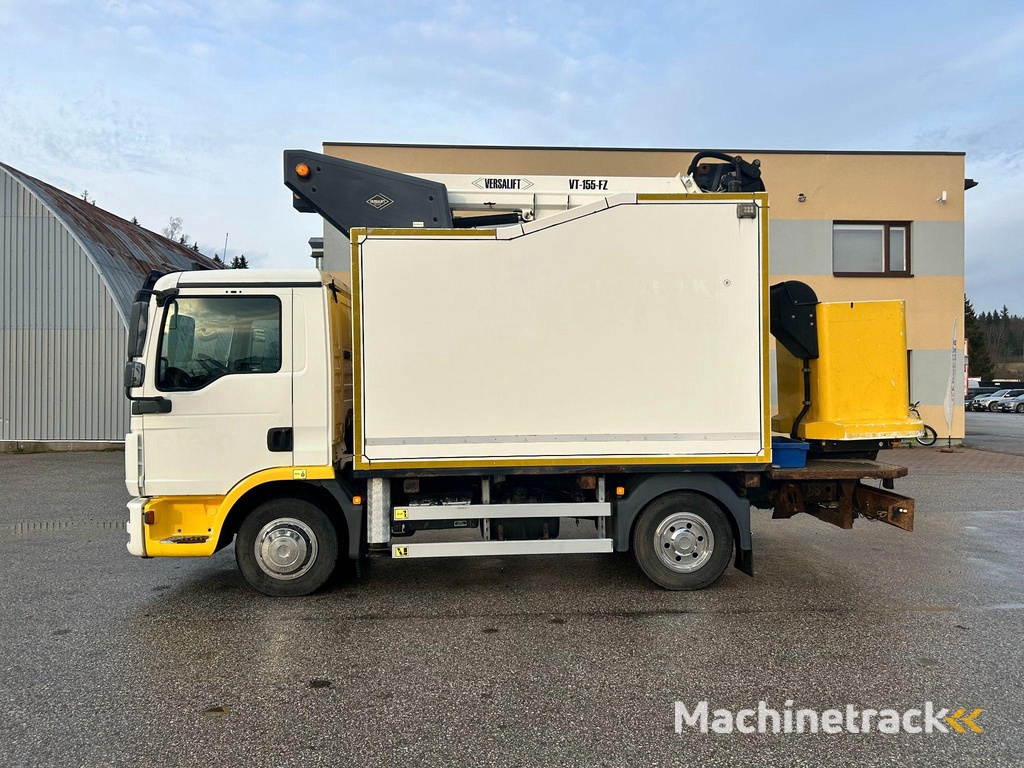 MAN TGL8.180 4X2 EURO5 + VERSALIFT VT-155-FZ