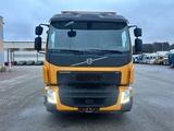 Minituur van Volvo FE320 6X2*4 EURO6 + BOX VIBRATION