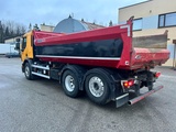 Minituur van Volvo FE320 6X2*4 EURO6 + BOX VIBRATION