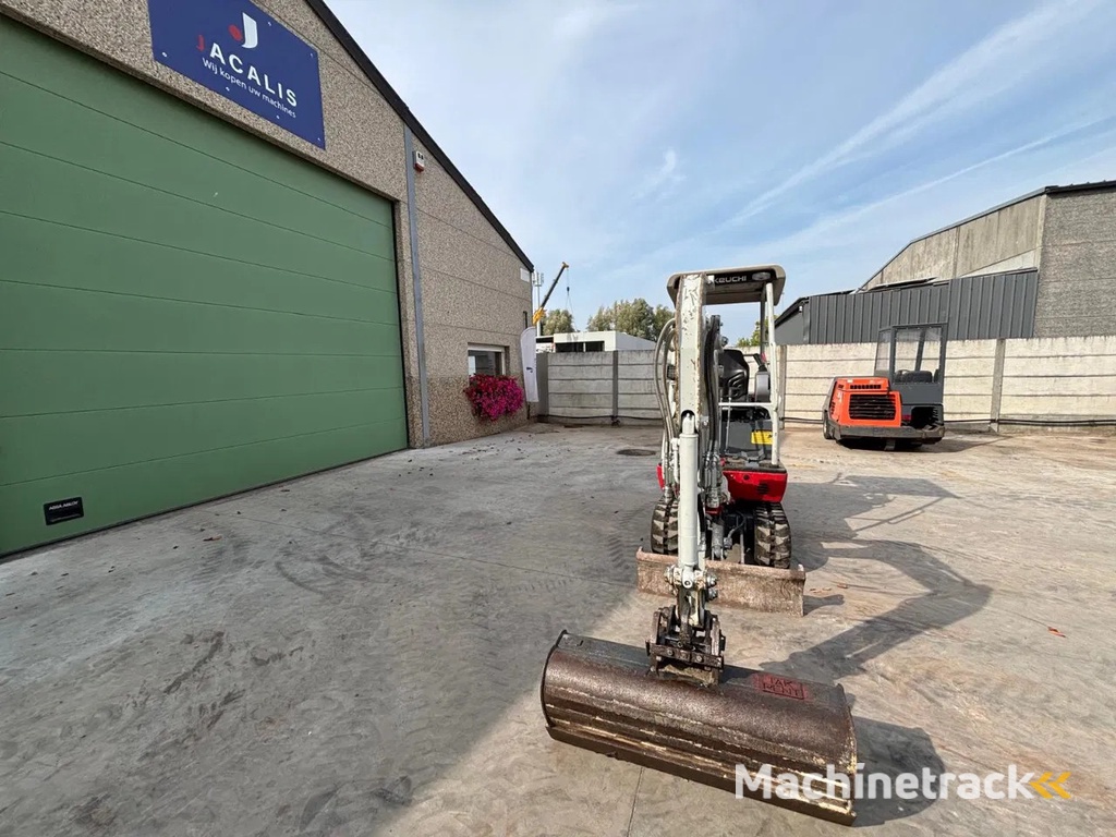 Takeuchi TB 216 Hybride