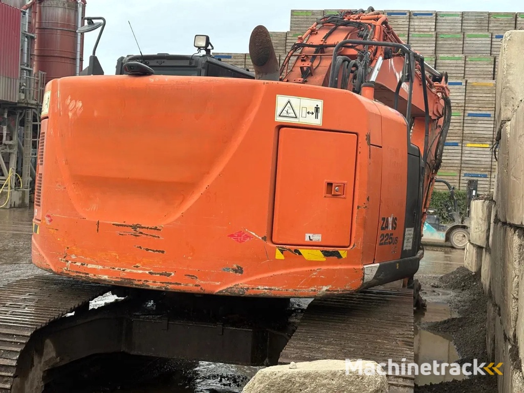 Hitachi ZX225USLC-5B