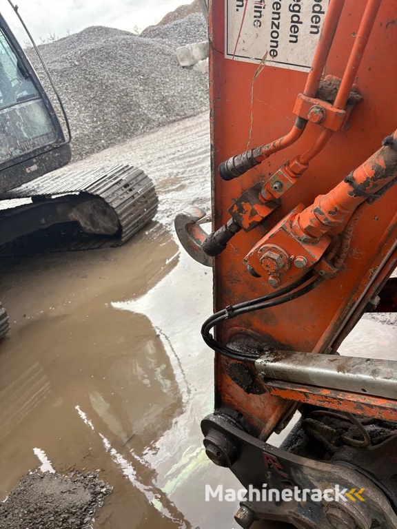 Hitachi ZX225USLC-5B