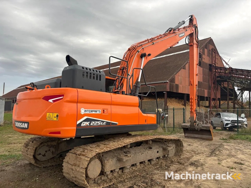 Doosan DX225LC