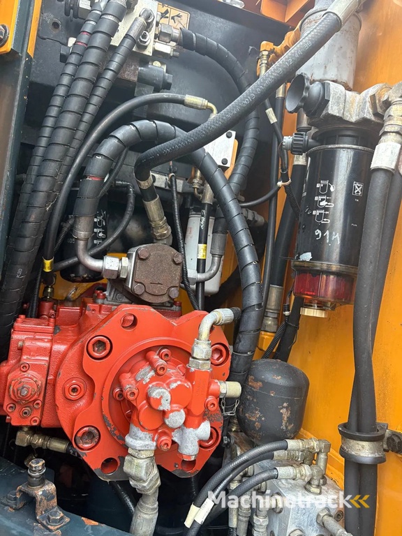 Hyundai Robex 235L CR-9