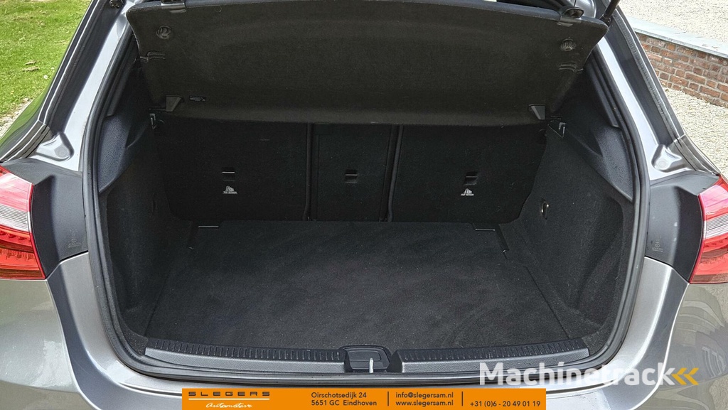 Mercedes A-klasse 180 Business Solution AMG