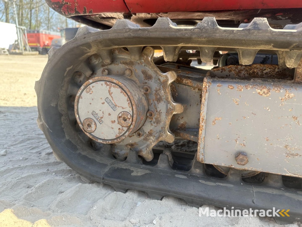 Takeuchi TB 108 3 buckets