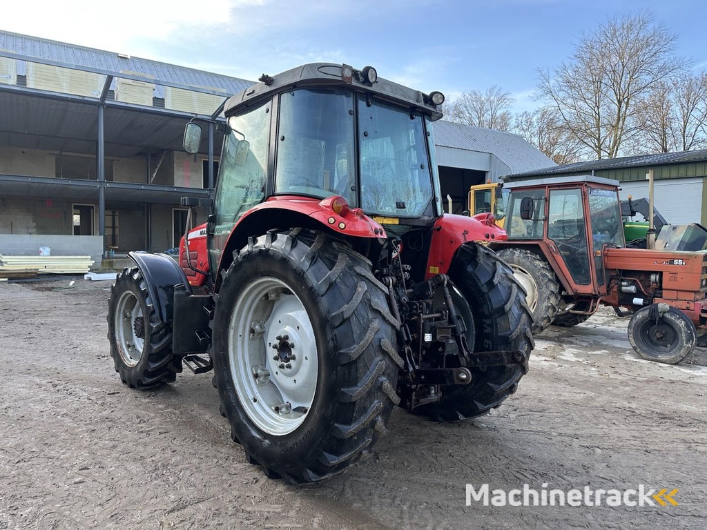 Massey Ferguson 5445