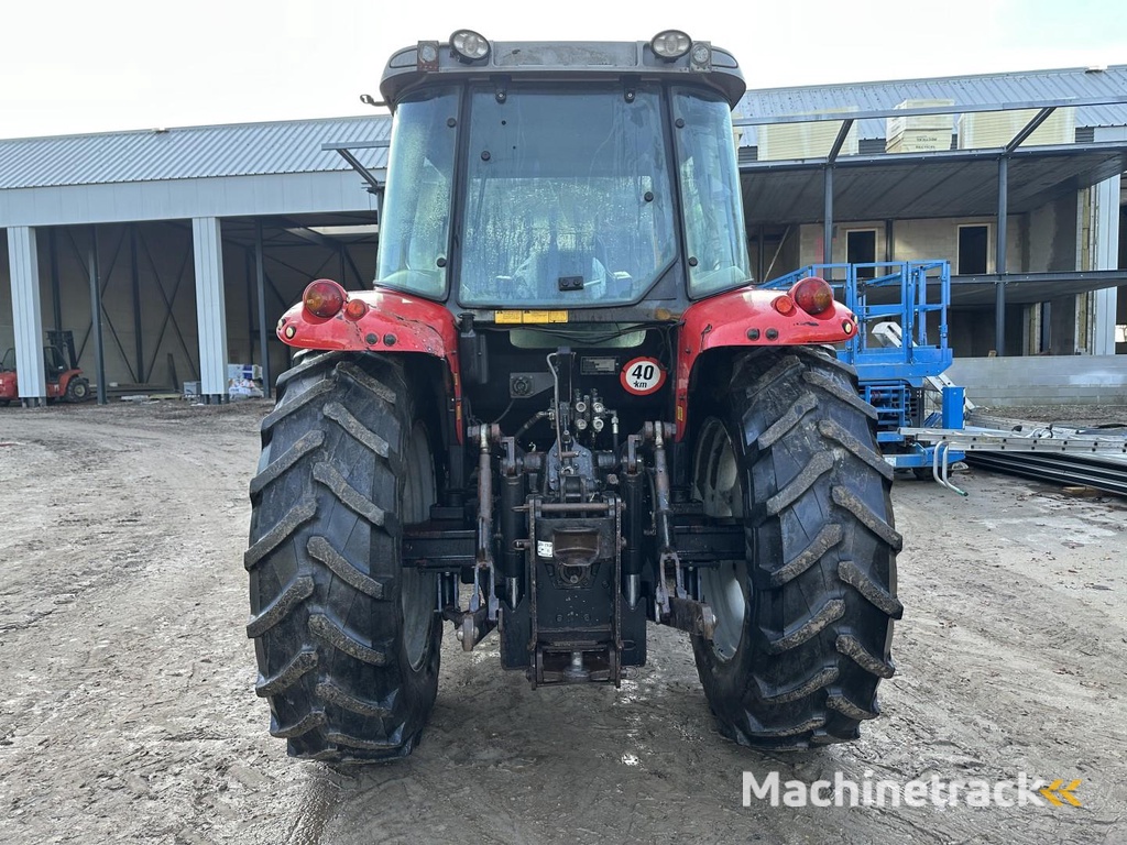 Massey Ferguson 5445