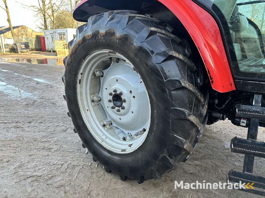 Massey Ferguson 5445