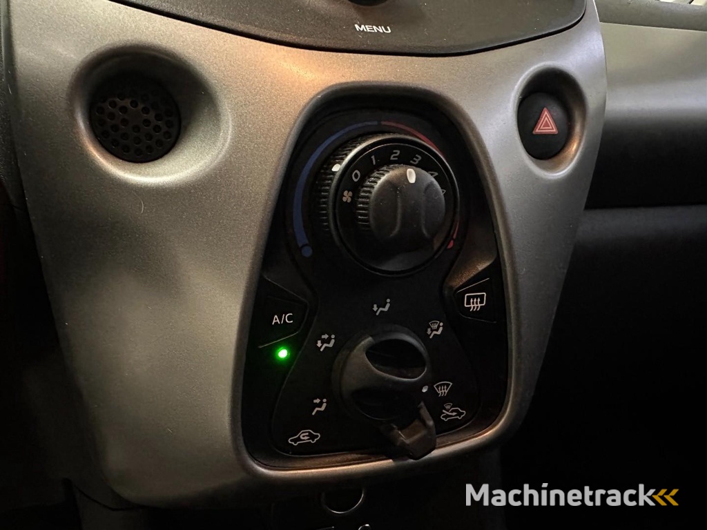 Peugeot 108 1.0 e-VTi Envy - Recent APK - Airco - 5 deurs - Metallic