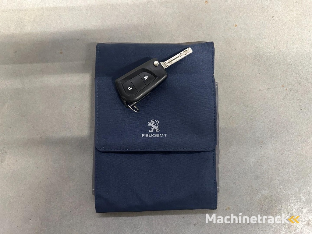 Peugeot 108 1.0 e-VTi Envy - Recent APK - Airco - 5 deurs - Metallic