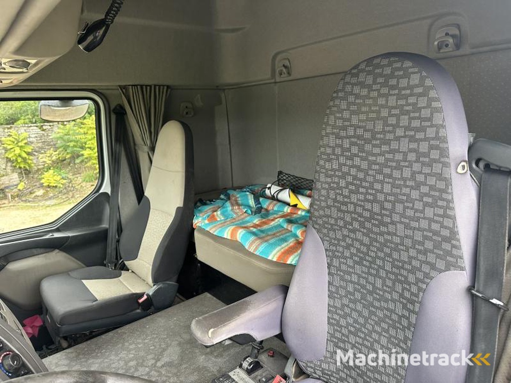 Renault PRENIUM-LANDER-460-DXi